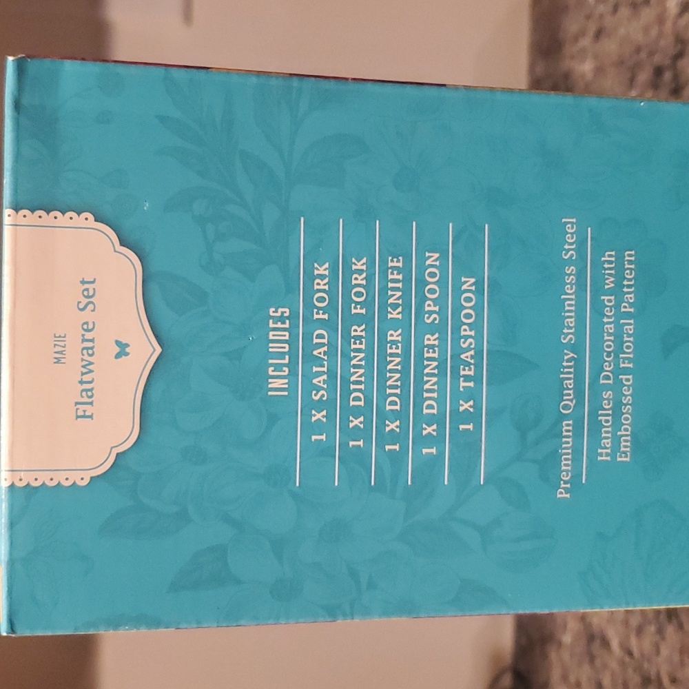 The Pioneer Woman 24-Pc. Hostess & Flatware Set - Picture 4 of 12